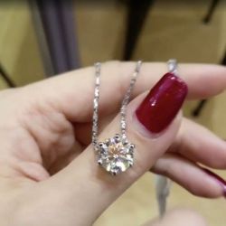 Round Pendant Necklace