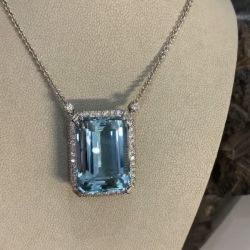 Emerald Halo Pendant