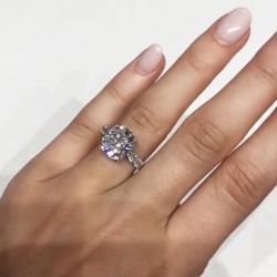 Cushion Cut Engagement Rings