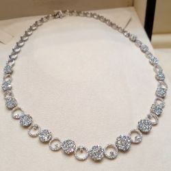 Circle Design Round Cut Necklace